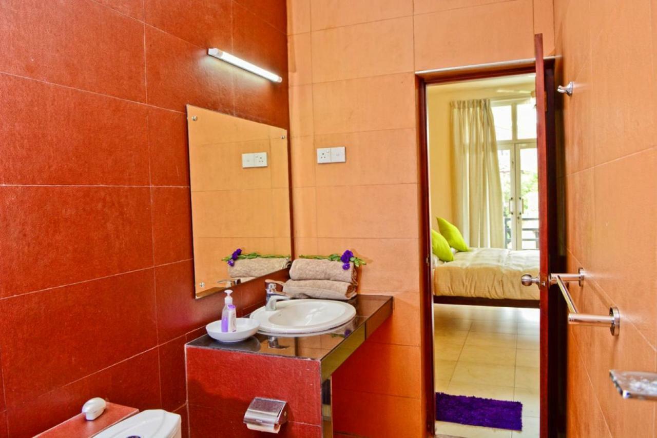 Furnished Apartment At Colombo Suburbs Nawala Rajagiriya Buitenkant foto