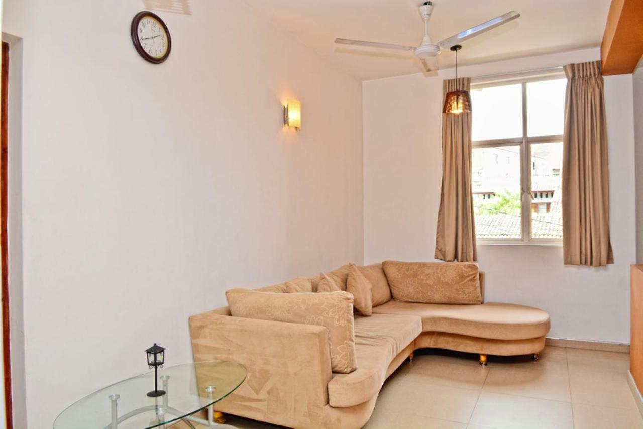 Furnished Apartment At Colombo Suburbs Nawala Rajagiriya Buitenkant foto