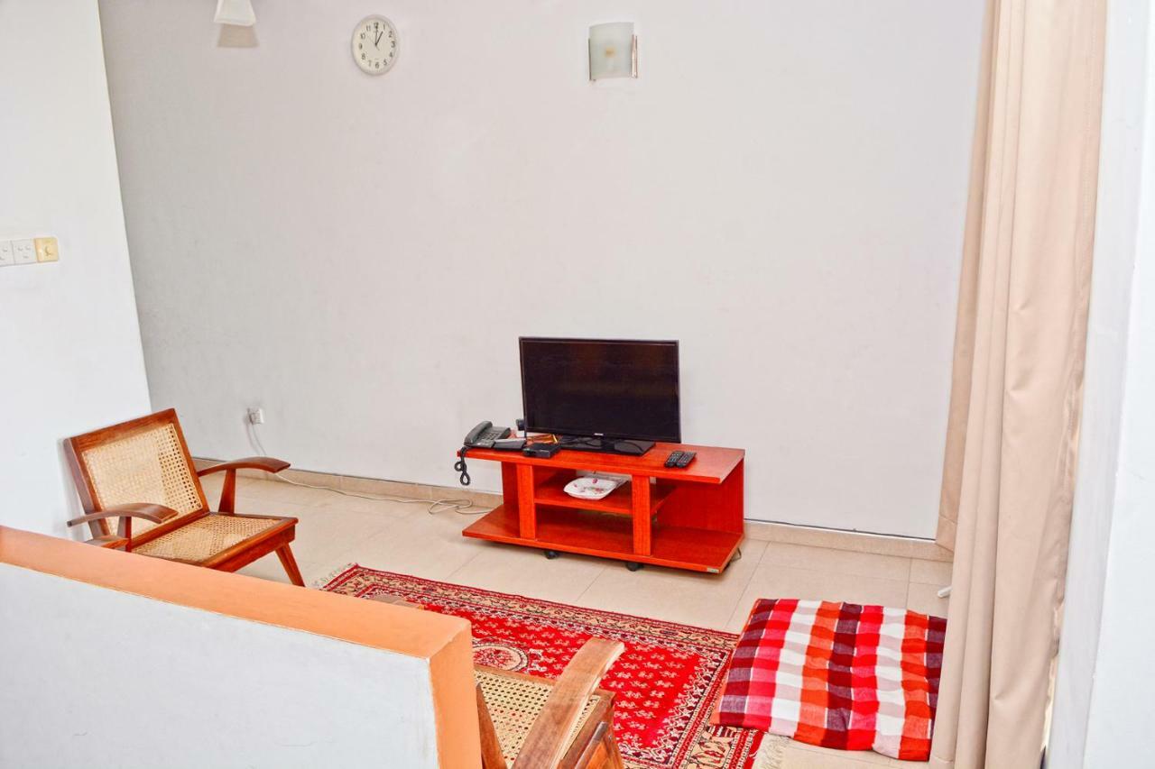 Furnished Apartment At Colombo Suburbs Nawala Rajagiriya Buitenkant foto